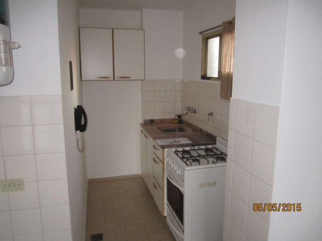 Departamento de un dormitorio sobre calle Rondeau - NUEVA CORDOBA