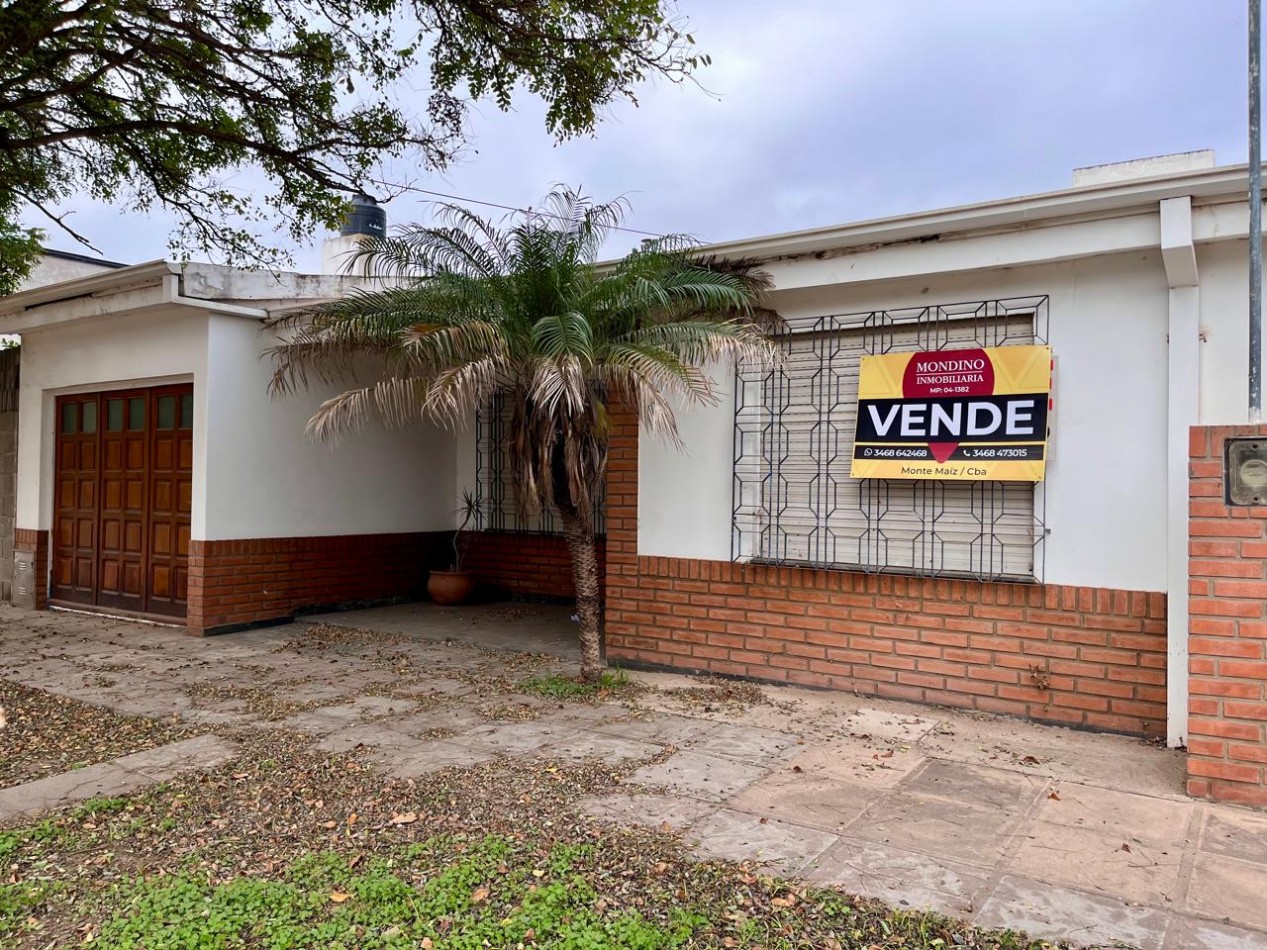 CASA EN VENTA MONTE MAIZ - CENTRO - DOS DORMITORIOS - APTA CREDITO 