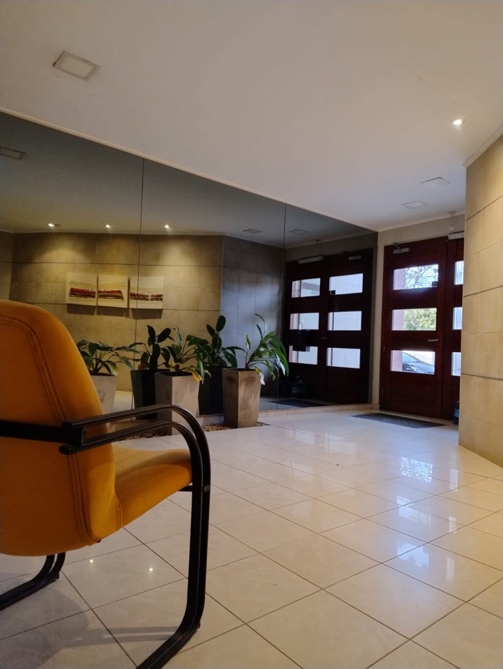 DEPARTAMENTO EN VENTA MONTE MAIZ CON DOS DORMITORIOS Y COCHERA
