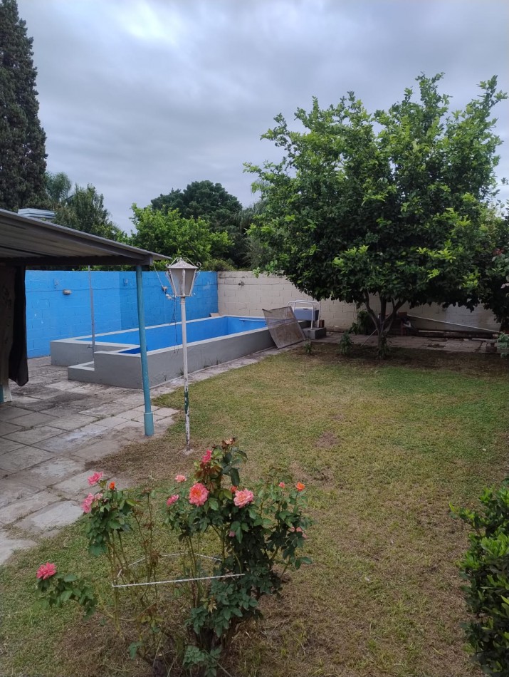 VENDO TERRENO CON QUINCHO/DEPTO/PISCINA