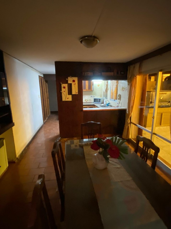 Casa categoria Monte Maiz - Centro - Necesitada pequeñas reparaciones -
