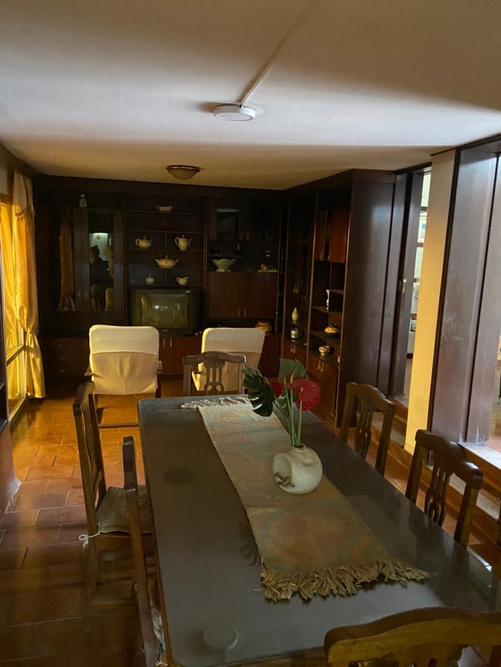 Casa categoria Monte Maiz - Centro - Necesitada pequeñas reparaciones -
