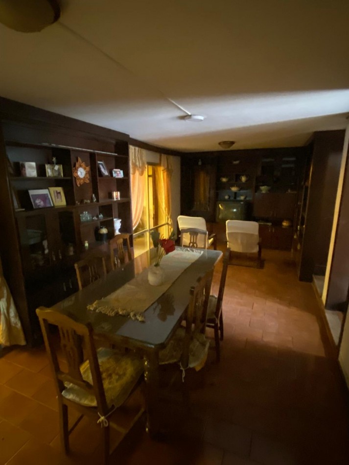 Casa categoria Monte Maiz - Centro - Necesitada pequeñas reparaciones -