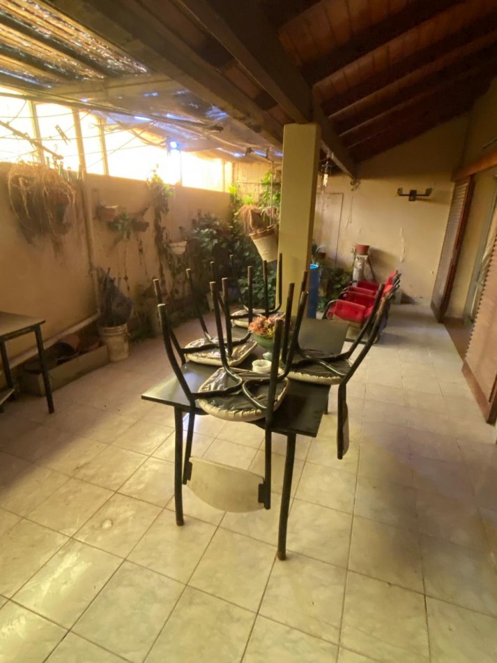 Casa categoria Monte Maiz - Centro - Necesitada pequeñas reparaciones -