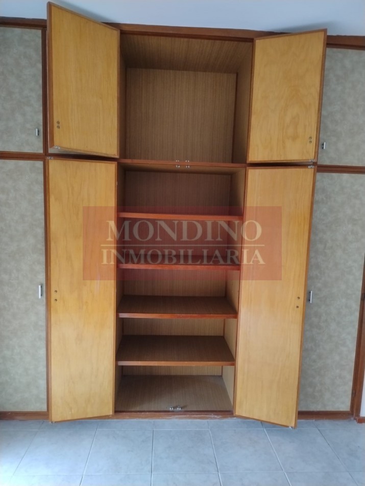 PH independiente de 2 dormitorios con terraza y balcon.-