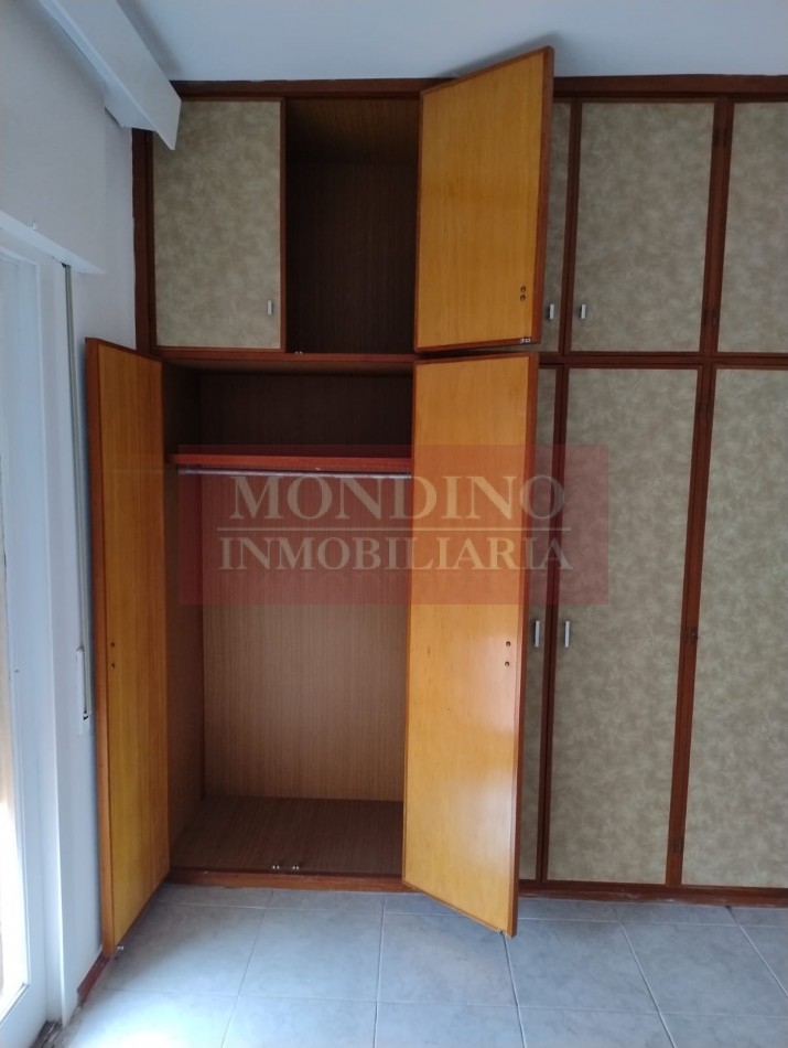 PH independiente de 2 dormitorios con terraza y balcon.-