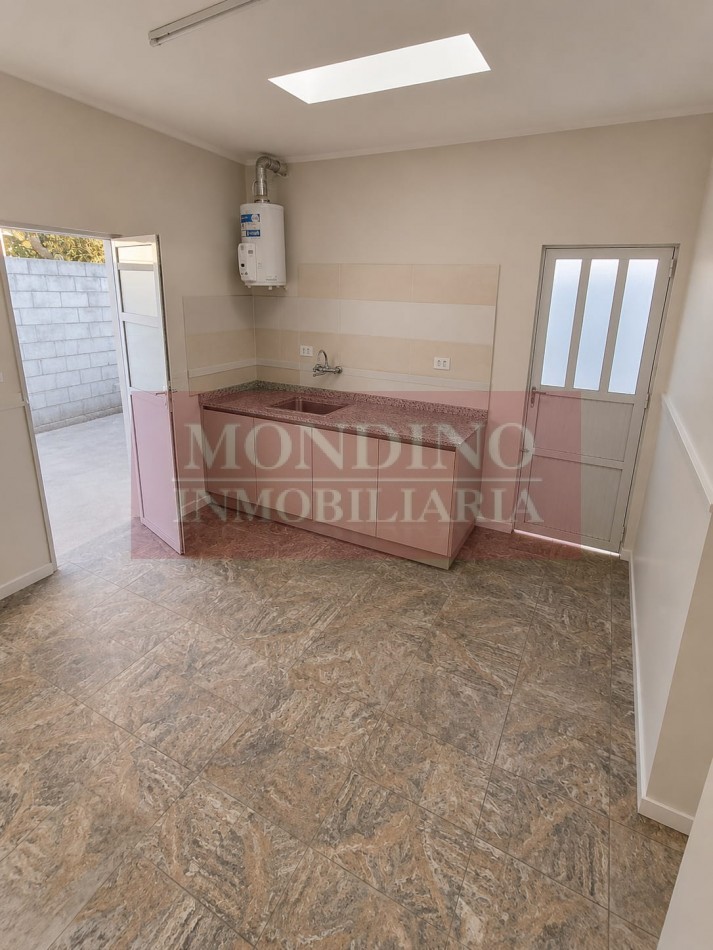 ALQUILO CASA MONTE MAIZ 