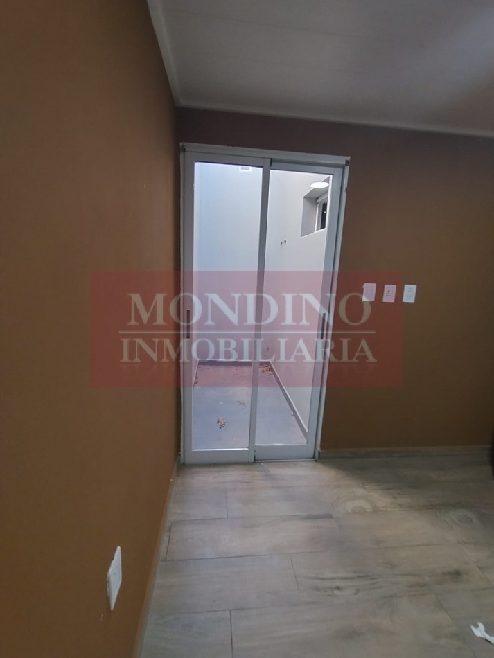 ALQUILO DEPTO DOS DORMITORIOS EN MONTE MAIZ - ULTIMO DISPONIBLE.-