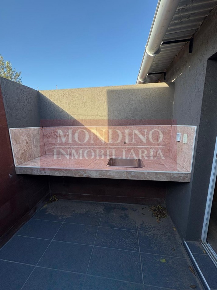 ALQUILO DEPTO DOS DORMITORIOS EN MONTE MAIZ - ULTIMO DISPONIBLE.-