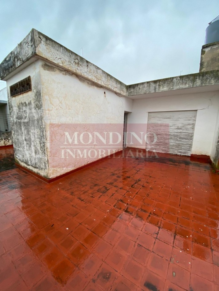 PH independiente de 3 dormitorios con terraza y balcon.-
