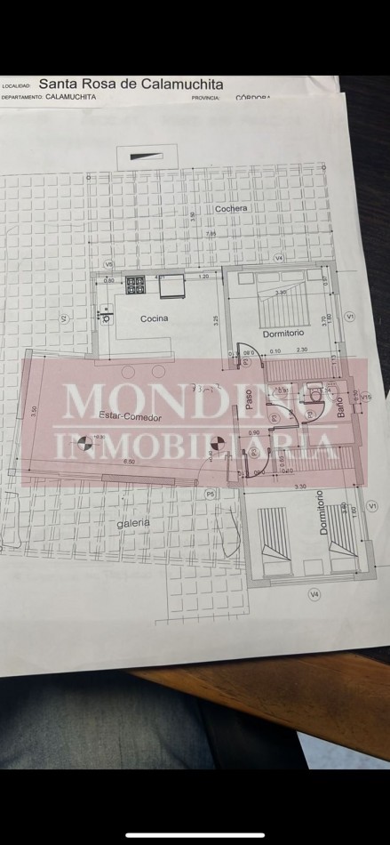 Casa de 2 dormitorios con amplio terreno en barrio Santa Monica, Santa Rosa de Calamuchita.-