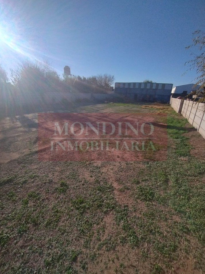 VENDO LOTE DE TERRENO DE 1000 MTS2 MONTE MAIZ 