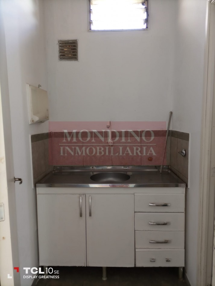 ALQUILO LOCAL COMERCIAL MONTE MAIZ