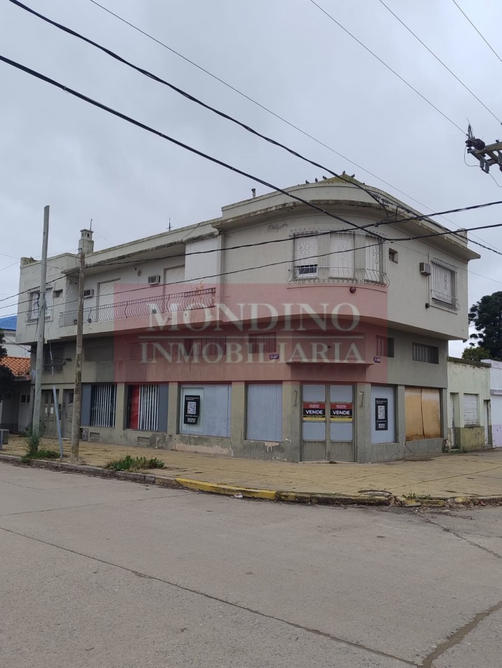 UBICACION ESTRATEGICA EN PLENO CENTRO MONTE MAIZ - ESQUINA CON POTENCIAL PARA DESARROLLO MIXTO O COMERCIAL
