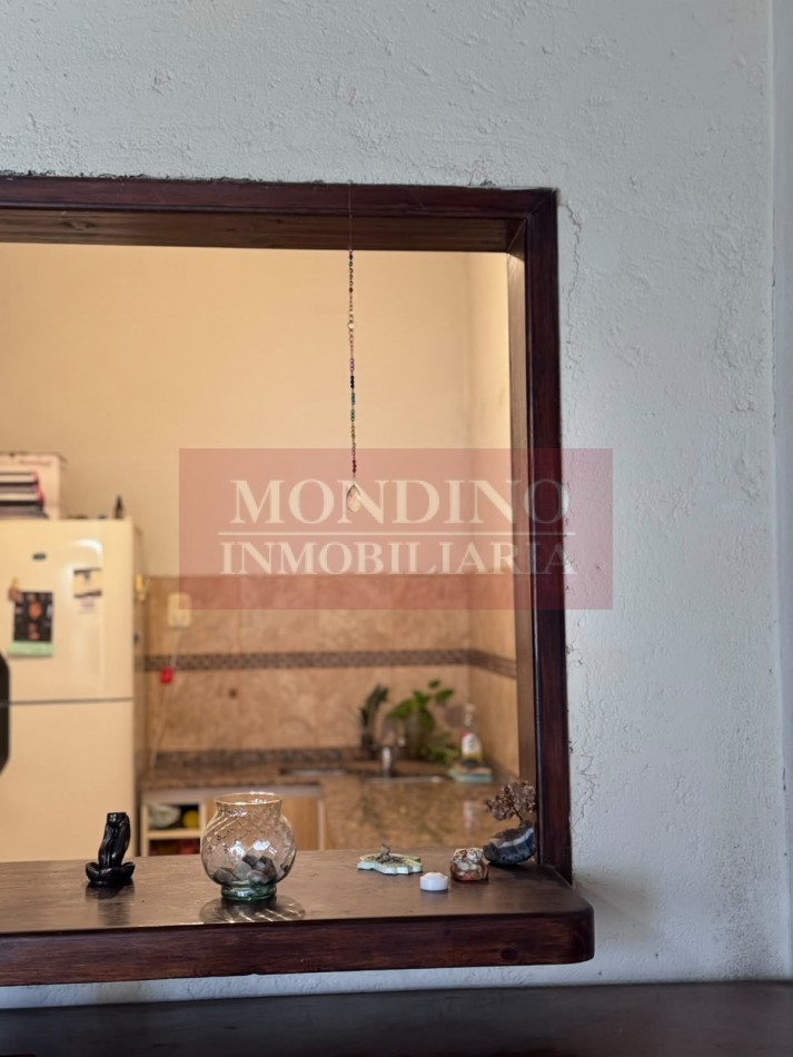 Casa con departamento en esquina: Amplitud y excelente ubicacion en Monte Maiz