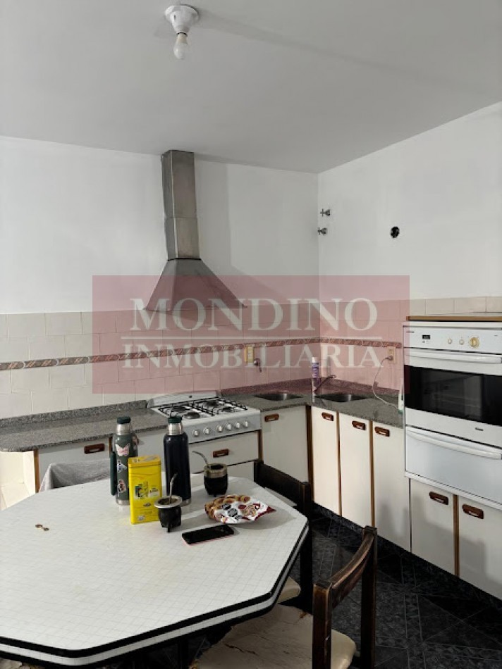 ALQUILO CASA DOS DORMITORIOS MONTE MAIZ - EXCELENTE ESTADO - SEMI AMOBLADA