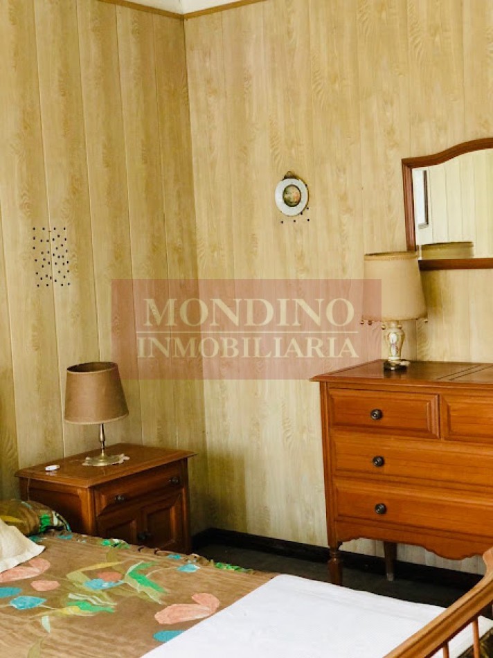Casa en venta frente a la plaza de W. Escalante | 3 dormitorios y ubicacion privilegiada